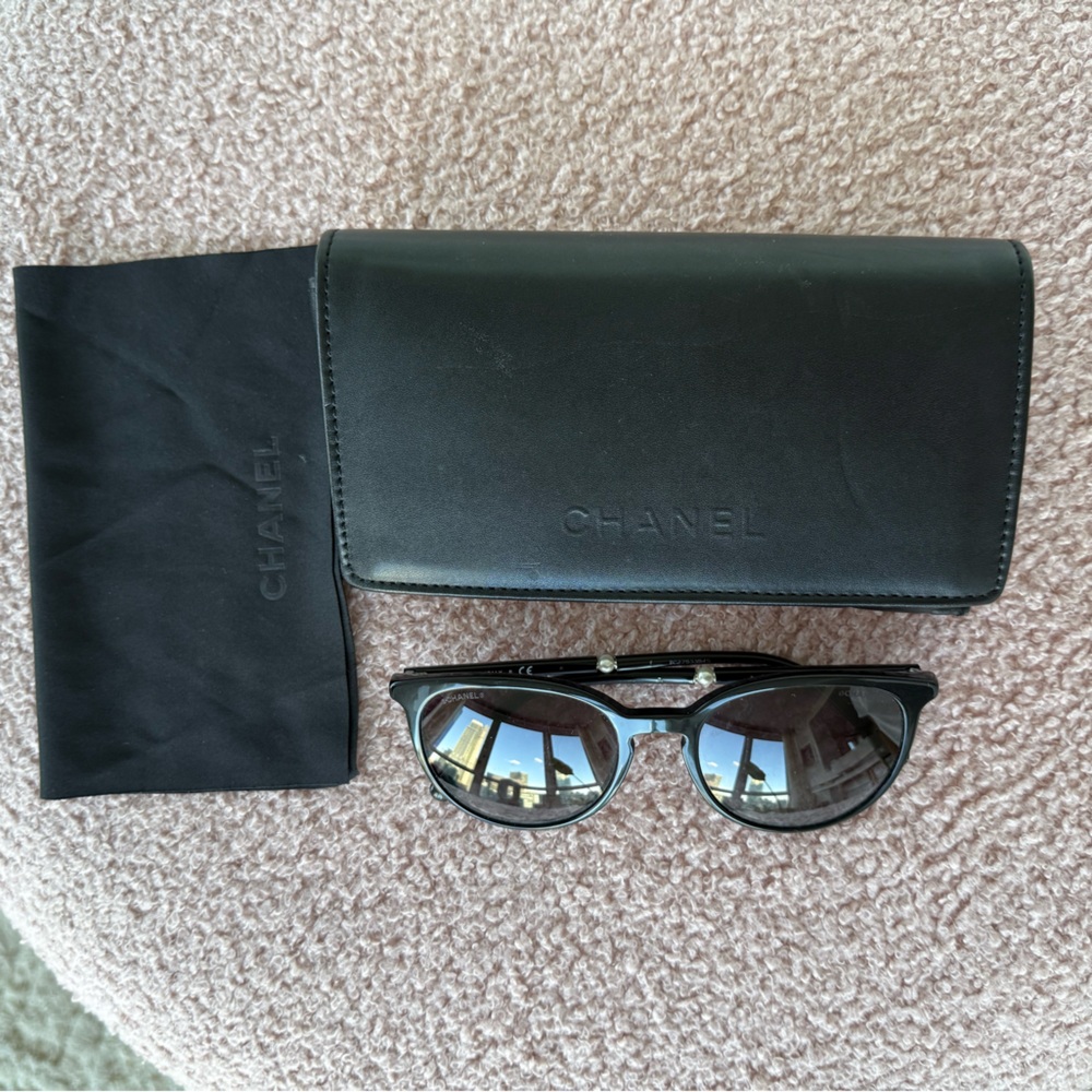 Authentic Black Chanel Sunglasses with Quilted Case - Picture 3 of 10